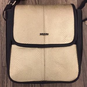 CROSSBODY SADDLE BAG NEW